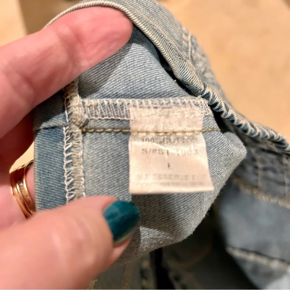 Hot & Delicious Denim Zip Front Crop Top Large